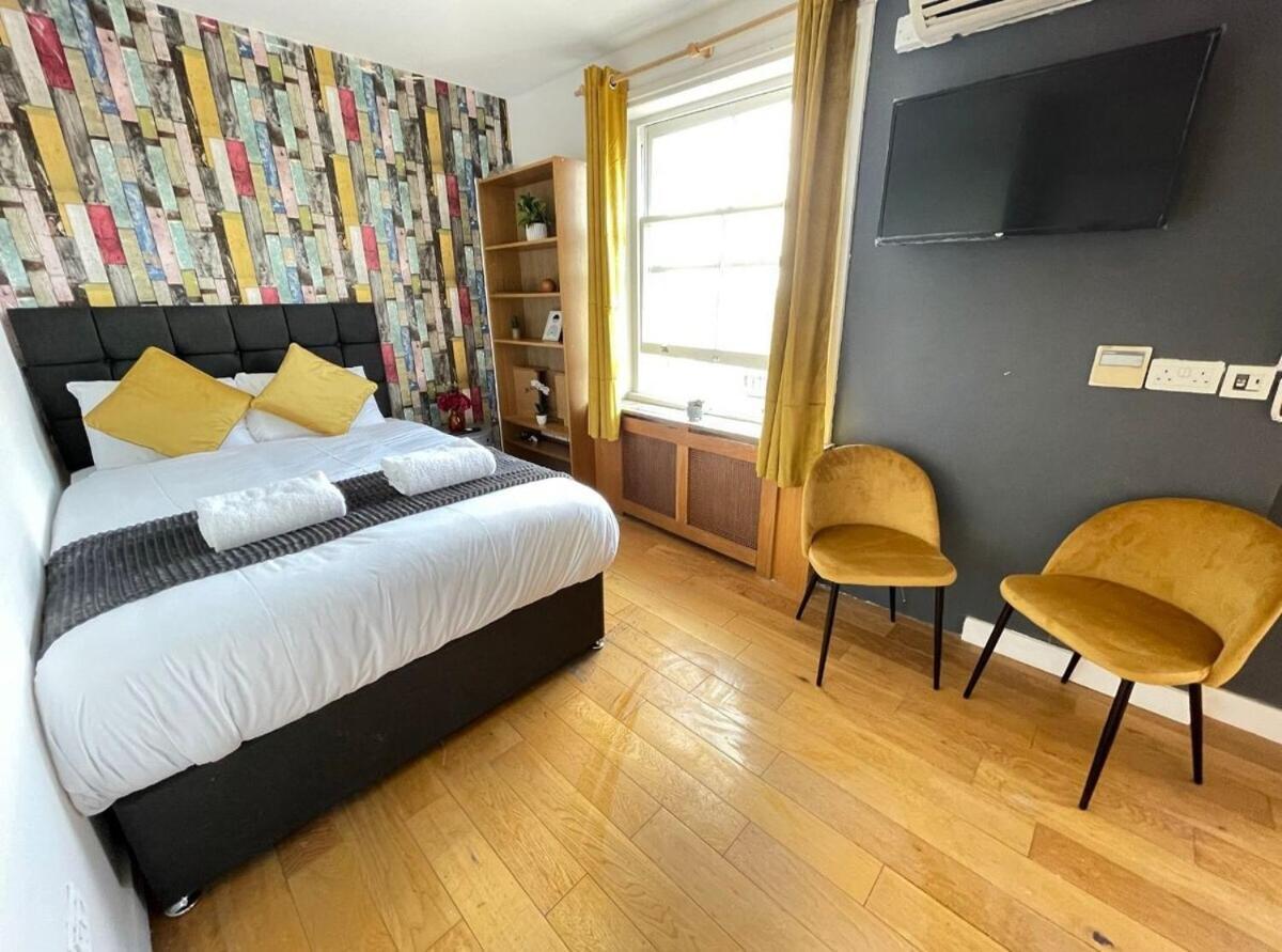 Portobello Road Artistic Studios 'Budget' ลอนดอน ห้อง รูปภาพ