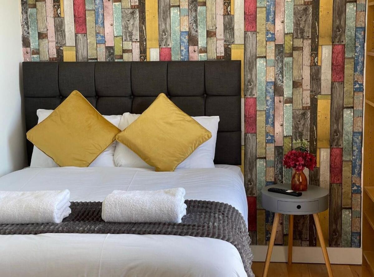 Portobello Road Artistic Studios 'Budget' ลอนดอน ภายนอก รูปภาพ