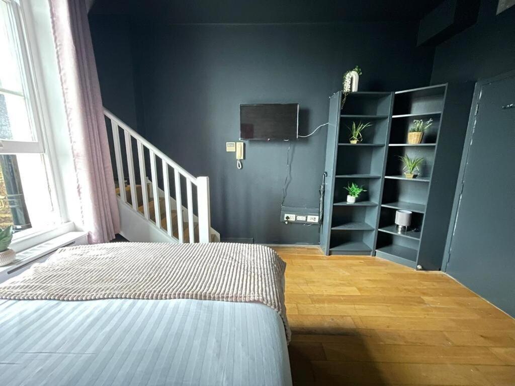 Portobello Road Artistic Studios 'Budget' ลอนดอน ห้อง รูปภาพ