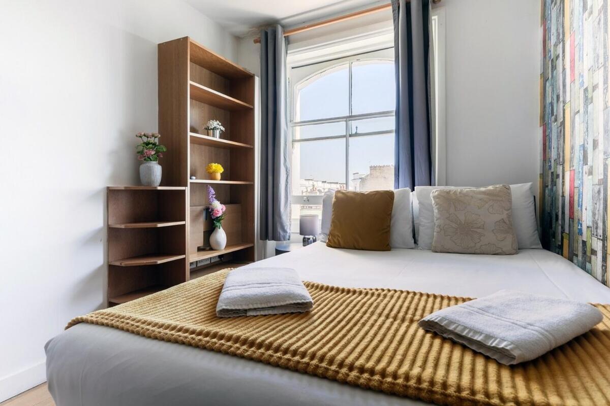Portobello Road Artistic Studios 'Budget' ลอนดอน ห้อง รูปภาพ