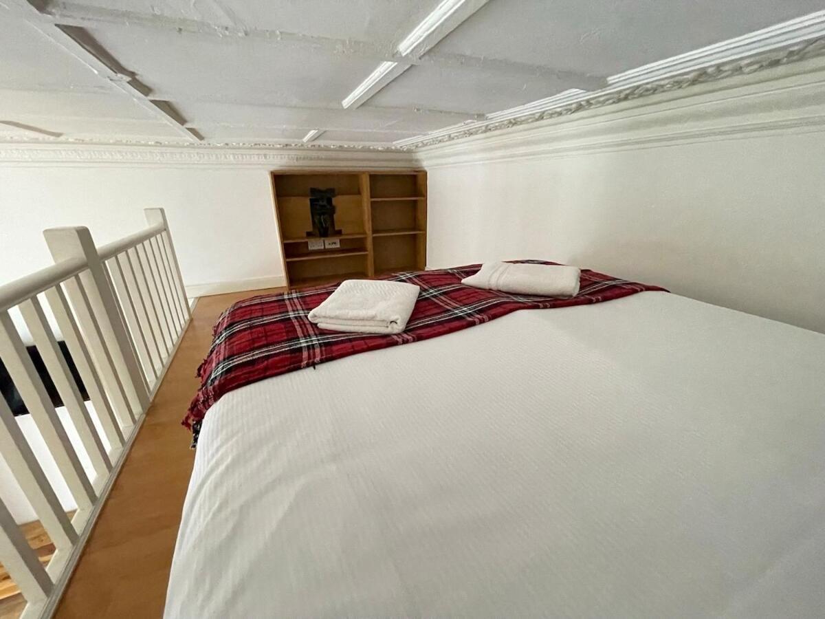Portobello Road Artistic Studios 'Budget' ลอนดอน ห้อง รูปภาพ